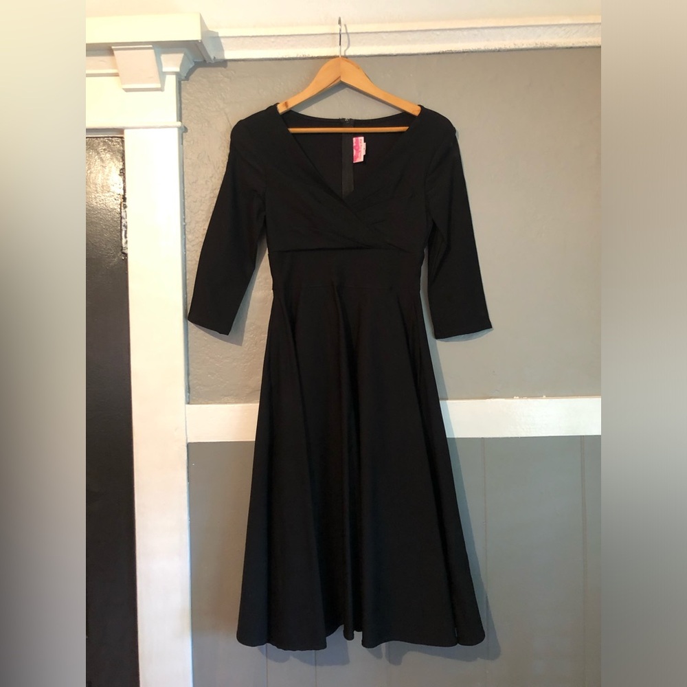 Pinup Couture | Pinup Girl Clothing | Black Erin Swing Dress | Preowned Small 🖤